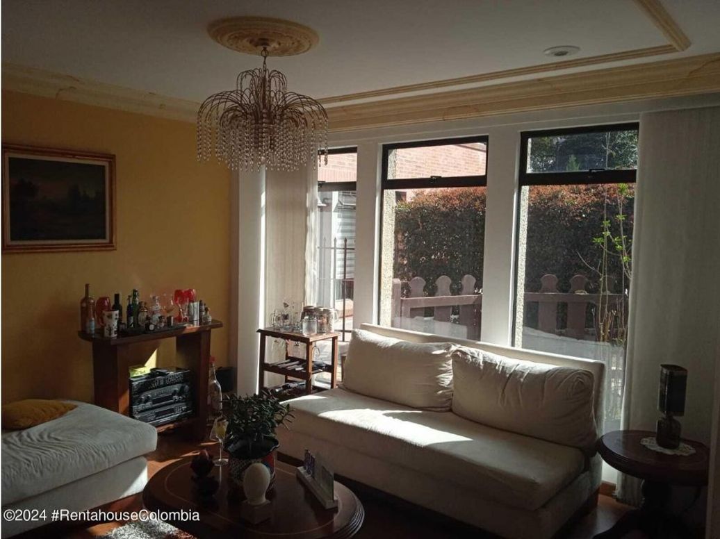 Casa de 4 alcobas en venta en San José De Bavaria, Bogotá, 420 m² · foto 7 de 20