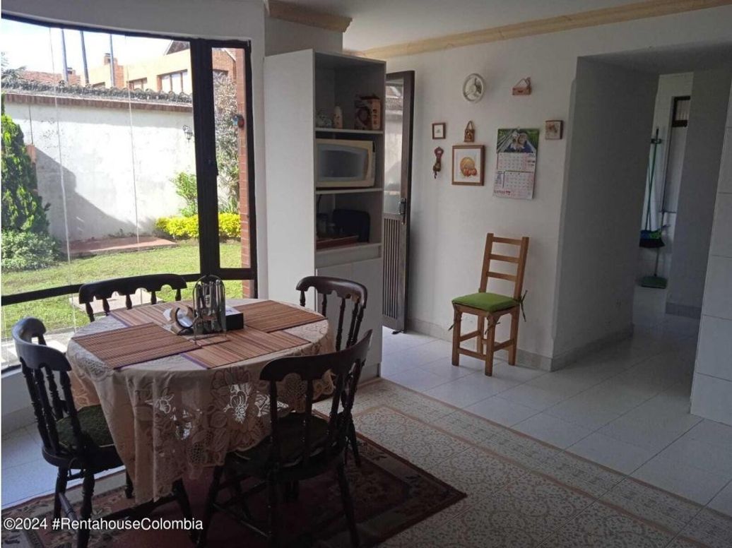 Casa de 4 alcobas en venta en San José De Bavaria, Bogotá, 420 m² · foto 12 de 20