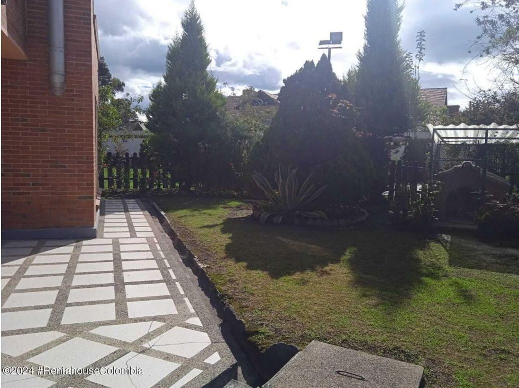 Casa de 4 alcobas en venta en San José De Bavaria, Bogotá, 420 m² · foto 14 de 20