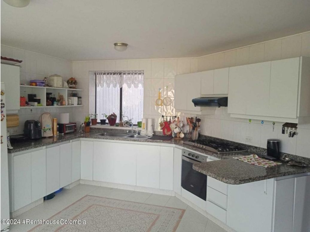 Casa de 4 alcobas en venta en San José De Bavaria, Bogotá, 420 m² · foto 11 de 20