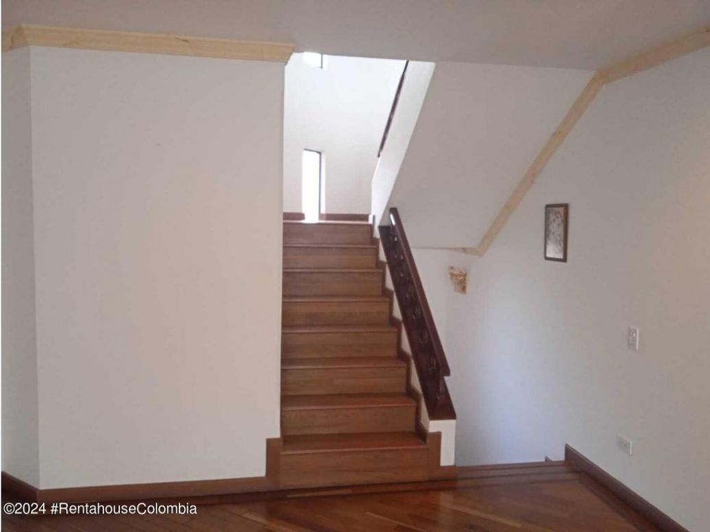 Casa de 4 alcobas en venta en San José De Bavaria, Bogotá, 420 m² · foto 15 de 20