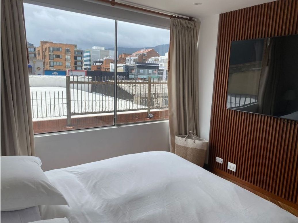 Apartamento de 3 alcobas en venta en San Patricio, Bogotá, 126 m² · foto 8 de 12