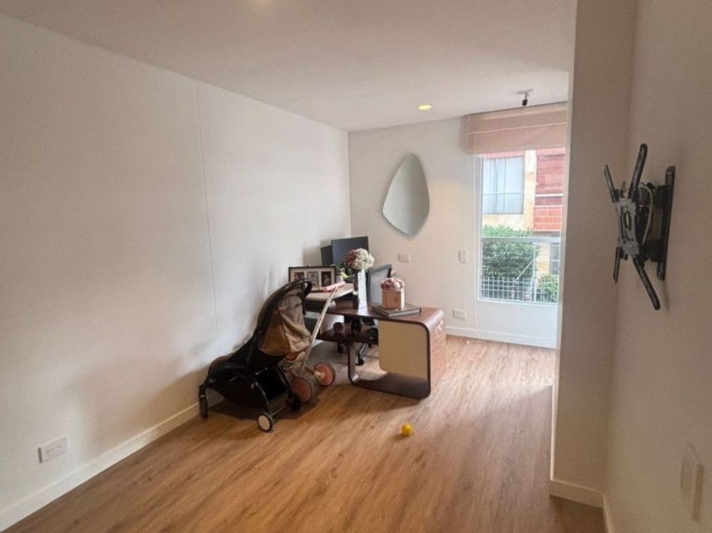 Apartamento de 3 alcobas en venta en San Patricio, Bogotá, 176 m² · foto 7 de 20