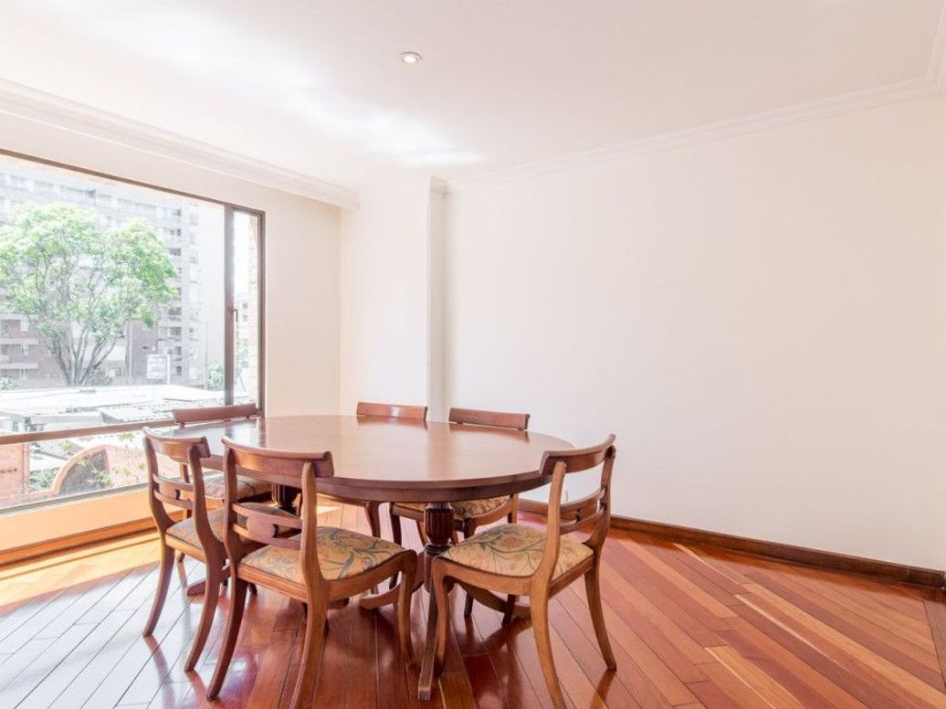 Apartamento de 2 alcobas en venta en Chico Norte Et. Iii, Bogotá, 113 m² · foto 5 de 17