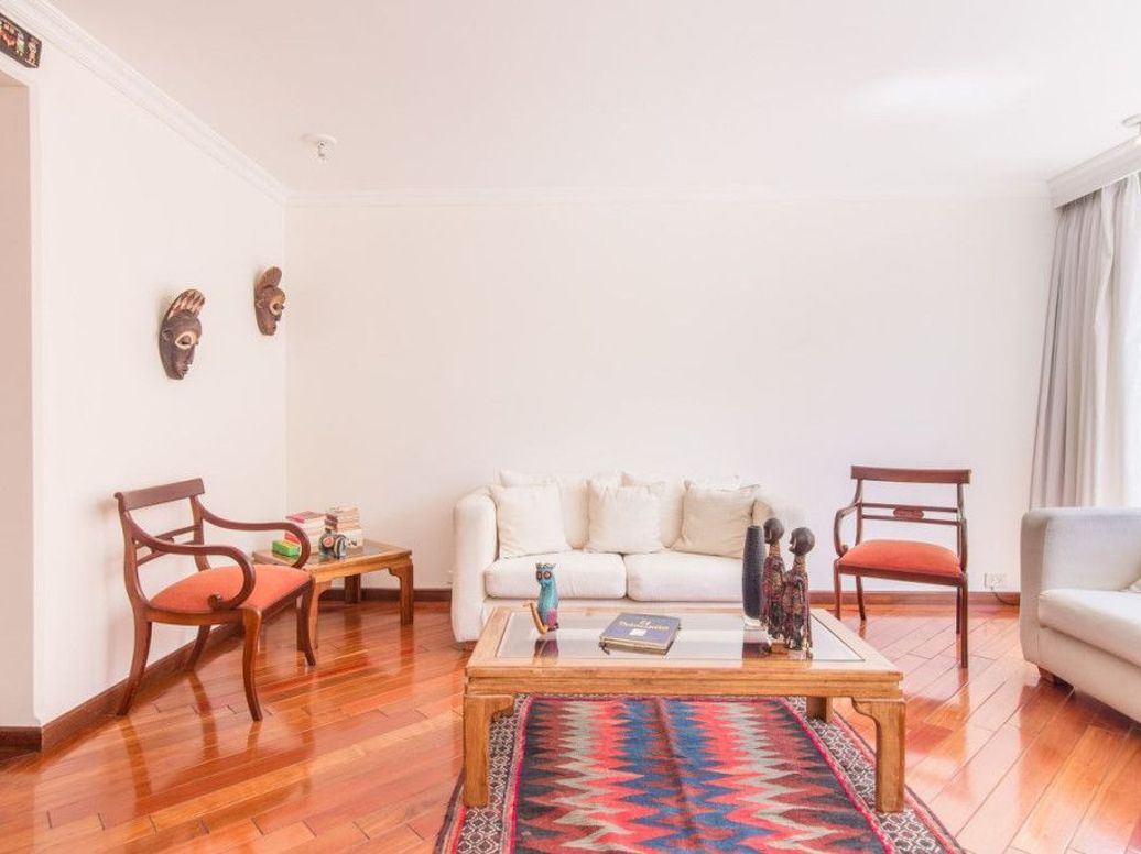 Apartamento de 2 alcobas en venta en Chico Norte Et. Iii, Bogotá, 113 m² · foto 2 de 17