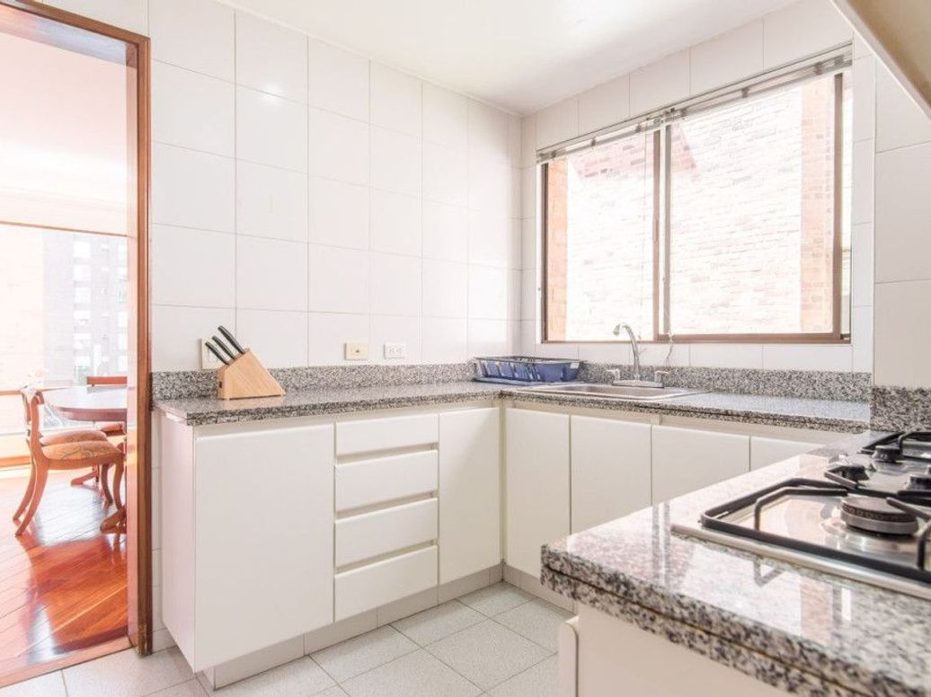 Apartamento de 2 alcobas en venta en Chico Norte Et. Iii, Bogotá, 113 m² · foto 7 de 17