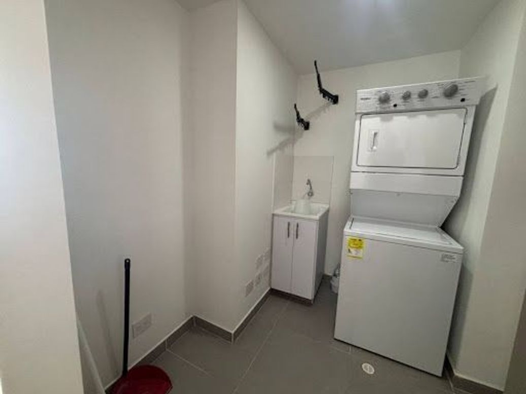 Apartamento de 2 alcobas en venta en La Igualdad, Bogotá, 63 m² · foto 10 de 20