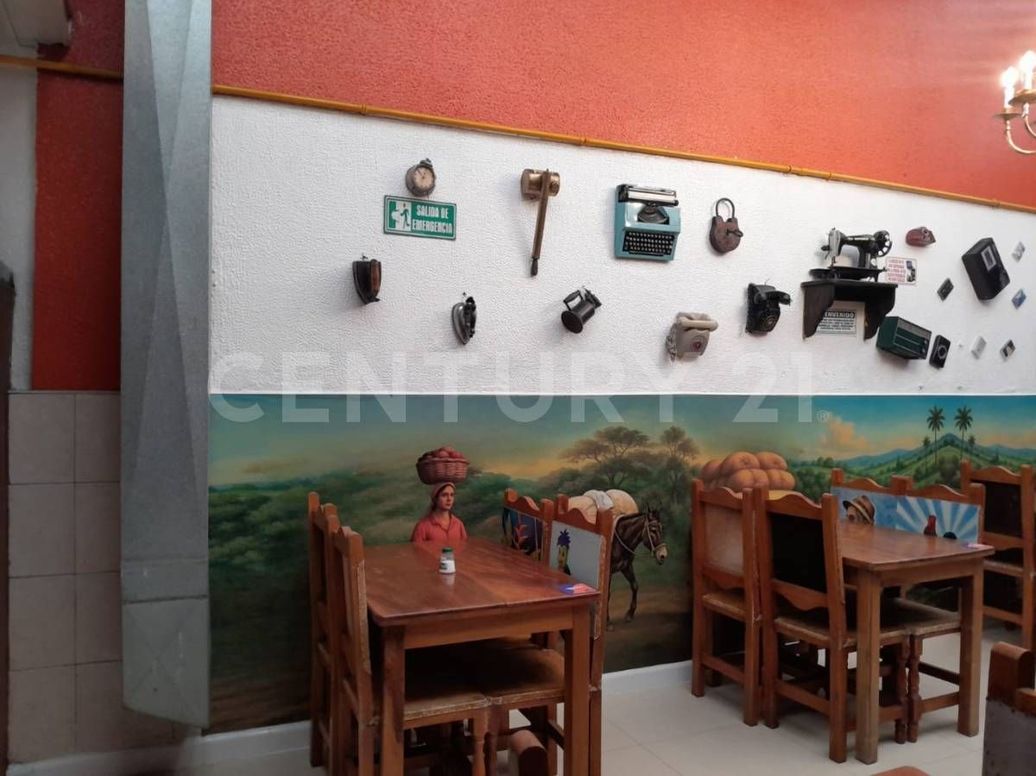 Casa de 5 alcobas en venta en Centro Historico, Bogotá, 413 m² · foto 6 de 16