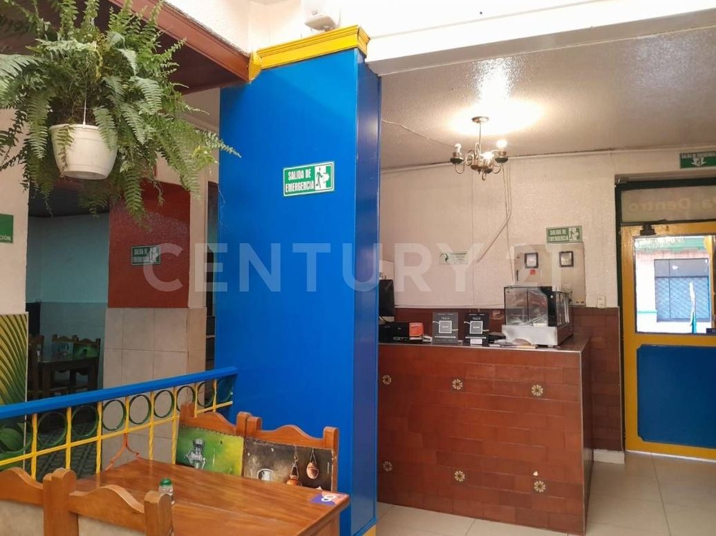 Casa de 5 alcobas en venta en Centro Historico, Bogotá, 413 m² · foto 8 de 16