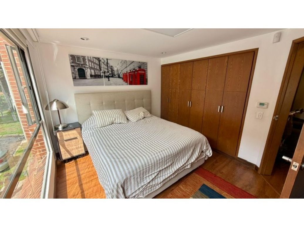 Apartamento de 3 alcobas en venta en Santa Barbara, Bogotá, 191 m² · foto 8 de 14