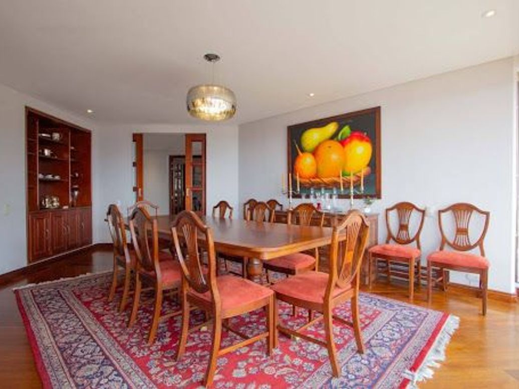 Apartamento de 4 alcobas en venta en Chicó Alto, Bogotá, 349 m² · foto 13 de 20