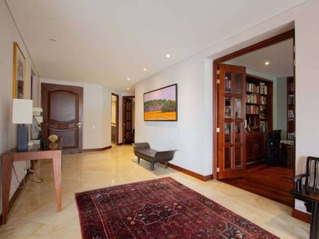 Apartamento de 4 alcobas en venta en Chicó Alto, Bogotá, 349 m² · foto 8 de 20