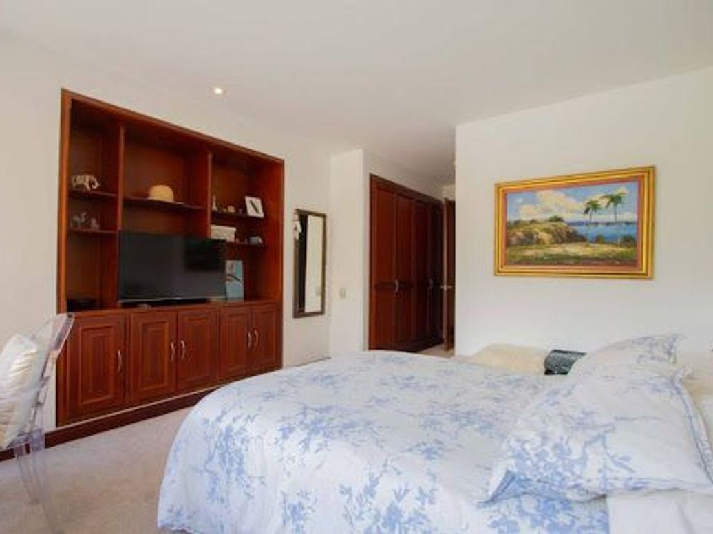 Apartamento de 4 alcobas en venta en Chicó Alto, Bogotá, 349 m² · foto 17 de 20