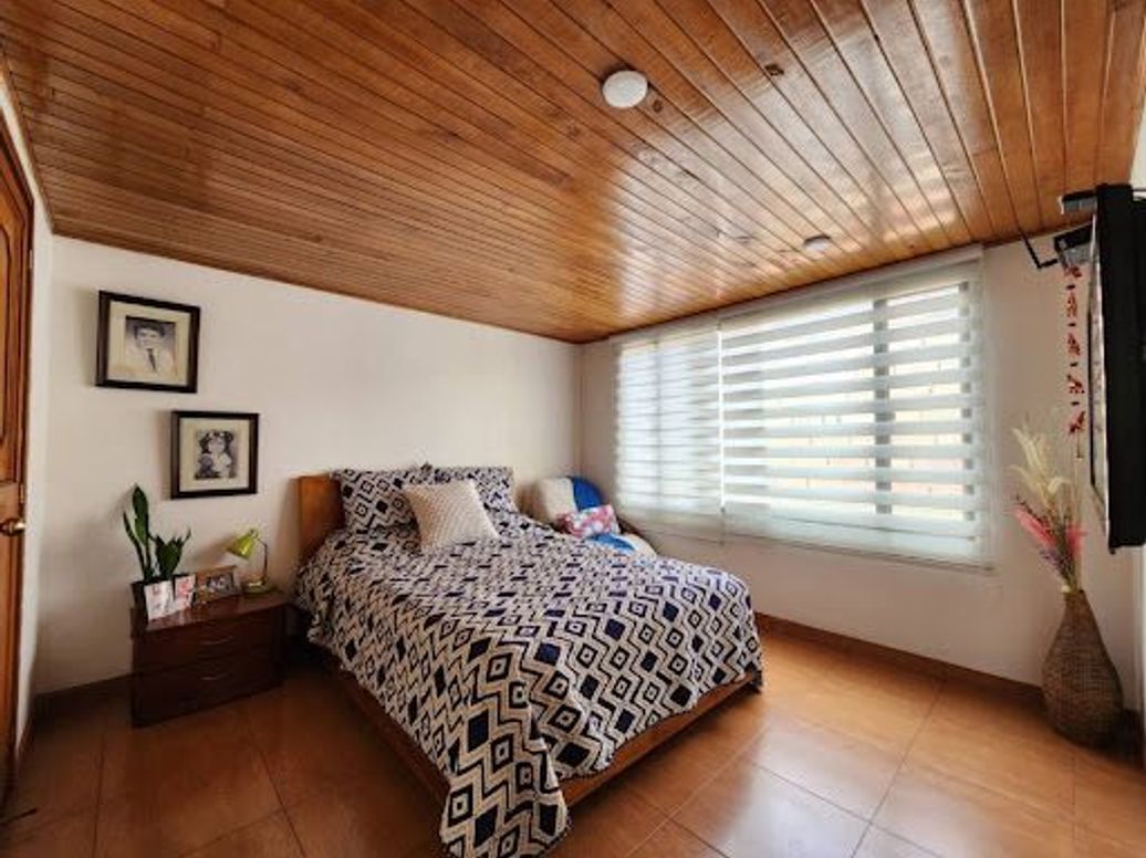 Casa de 3 alcobas en venta en El Encanto, Bogotá, 278 m² · foto 6 de 20