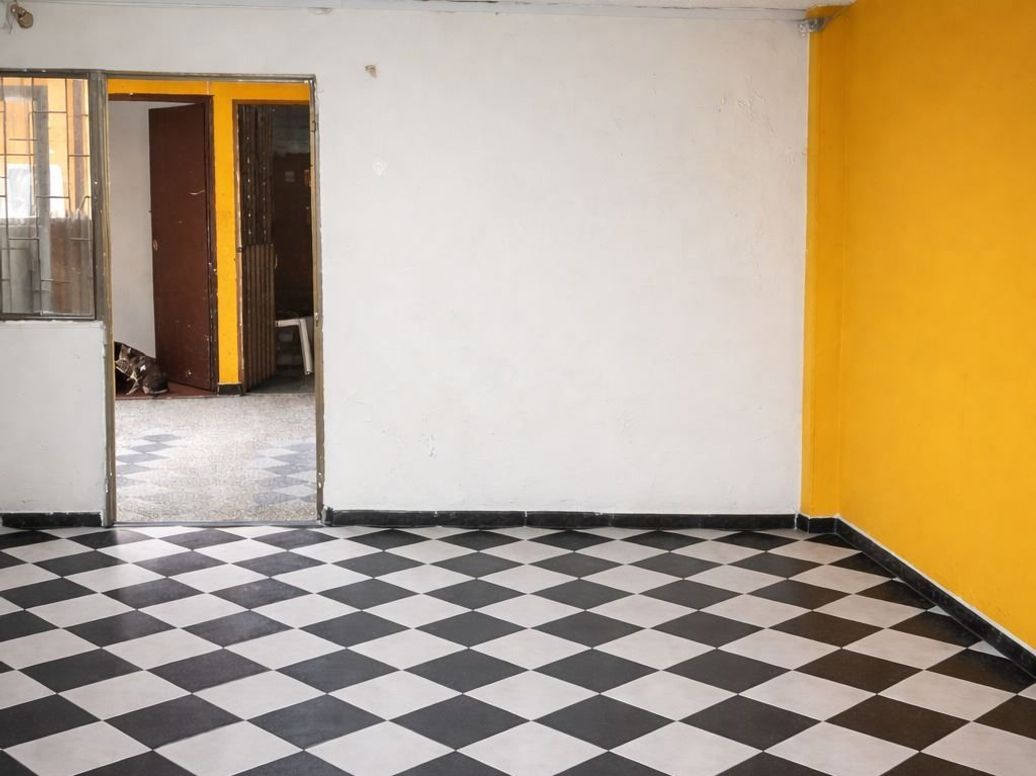 Casa de 10 alcobas en venta en Santa Rosita, Bogotá, 434 m² · foto 2 de 20