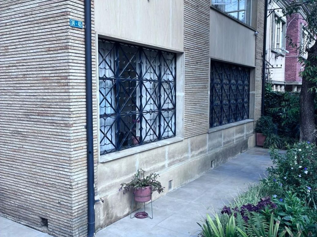 Casa de 6 alcobas en venta en La Soledad, Bogotá, 555 m² · foto 2 de 15