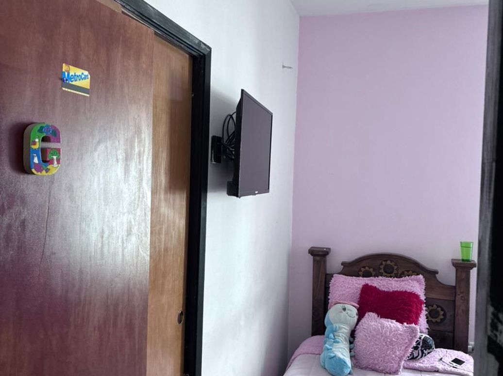Casa de 6 alcobas en venta en La Soledad, Bogotá, 555 m² · foto 6 de 15