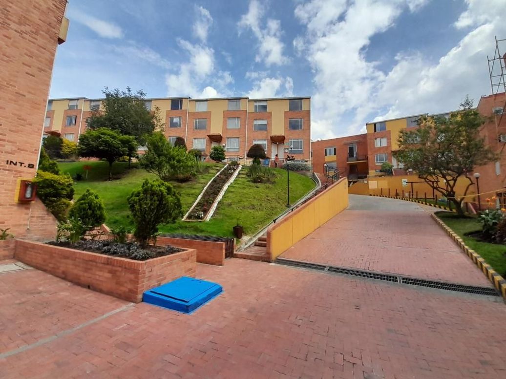 Casa de 3 alcobas en venta en San Jorge, Bogotá, 105 m² · foto 2 de 20