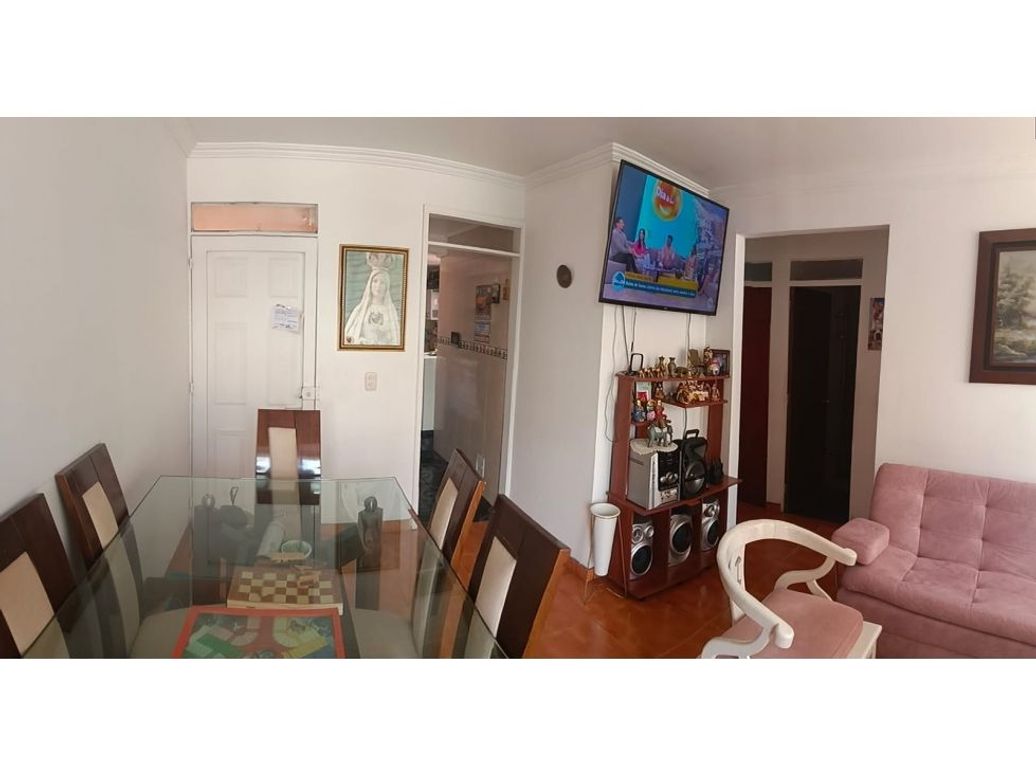 Apartamento de 3 alcobas en venta en La Fraguita, Bogotá, 47 m² · foto 2 de 18