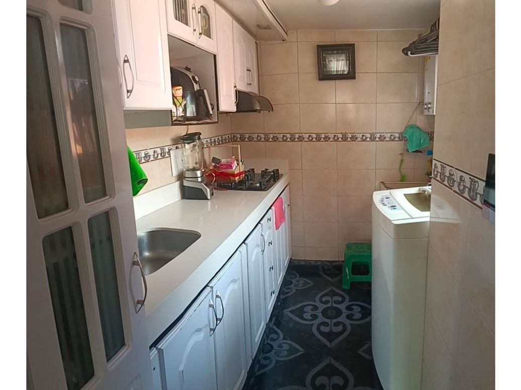 Apartamento de 3 alcobas en venta en La Fraguita, Bogotá, 47 m² · foto 3 de 18