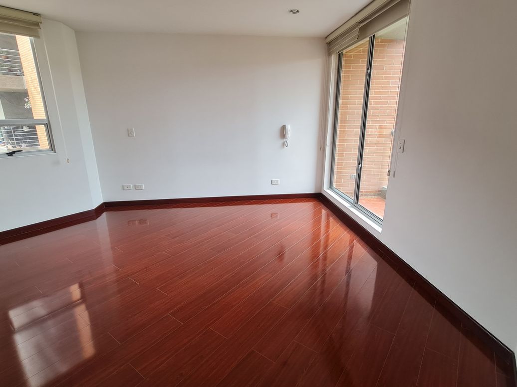 Apartamento de 3 alcobas en arriendo en Colina Campestre, Bogotá, 135 m² · foto 3 de 20