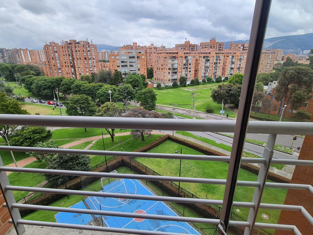 Apartamento de 3 alcobas en arriendo en Colina Campestre, Bogotá, 135 m² · foto 6 de 20