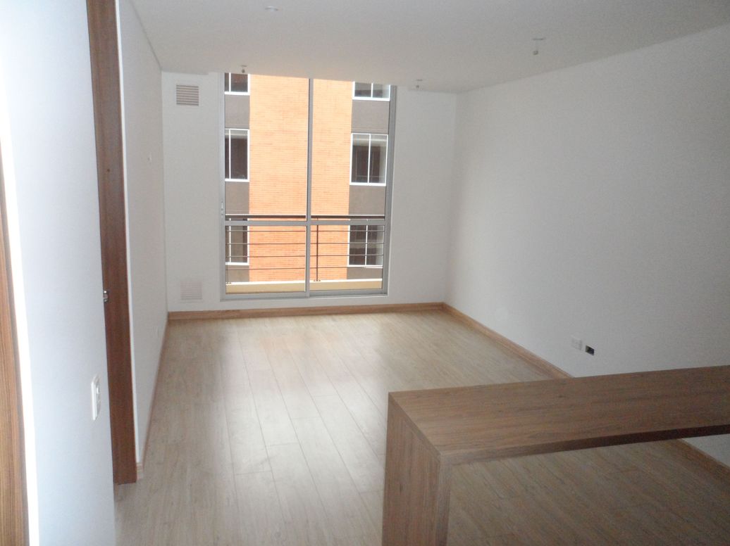 Apartamento de 1 alcoba en venta en Pardo Rubio, Bogotá, 40 m² · foto 2 de 4