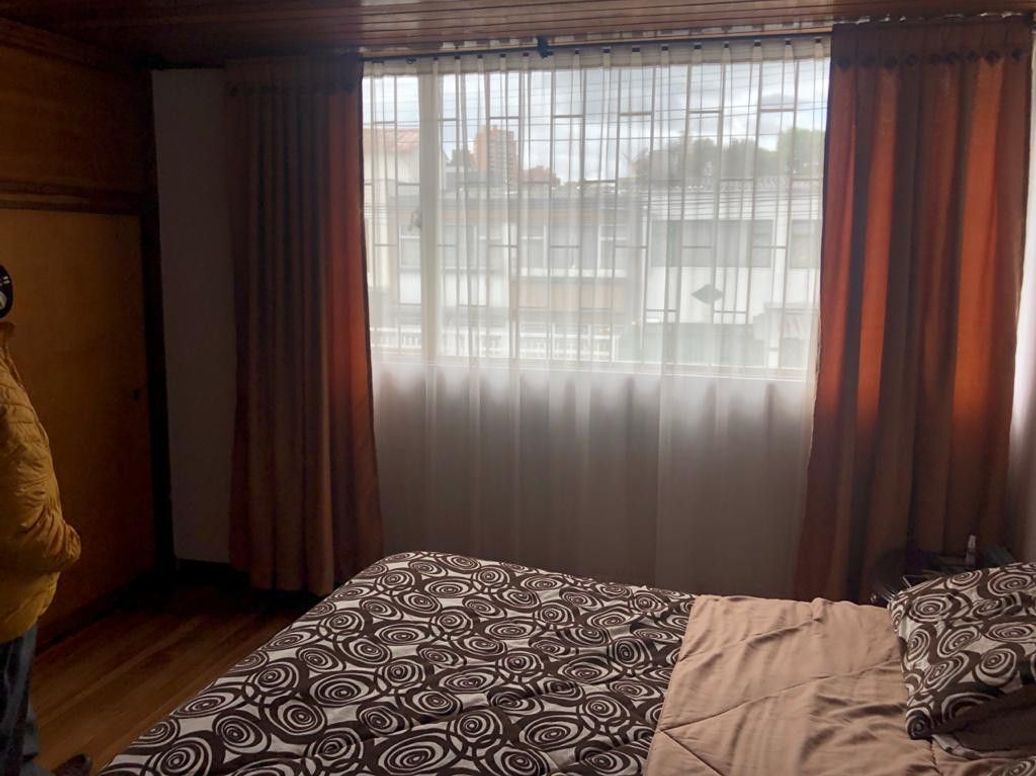 Casa de 5 alcobas en venta en Los Andes, Bogotá, 220 m² · foto 19 de 20