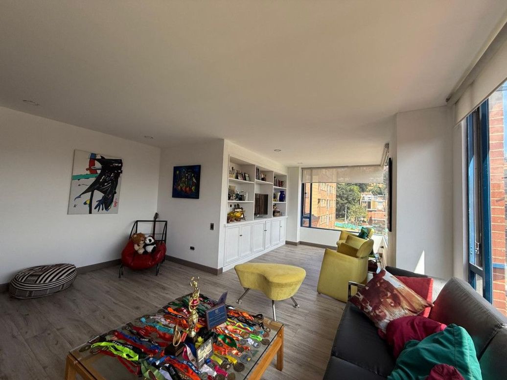 Apartamento de 3 alcobas en venta en Niza Suba, Bogotá, 149 m² · foto 8 de 20