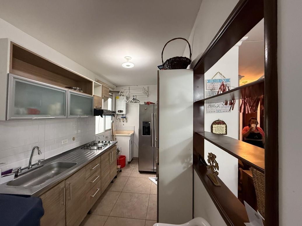 Apartamento de 3 alcobas en venta en Mazurén, Bogotá, 70 m² · foto 2 de 20