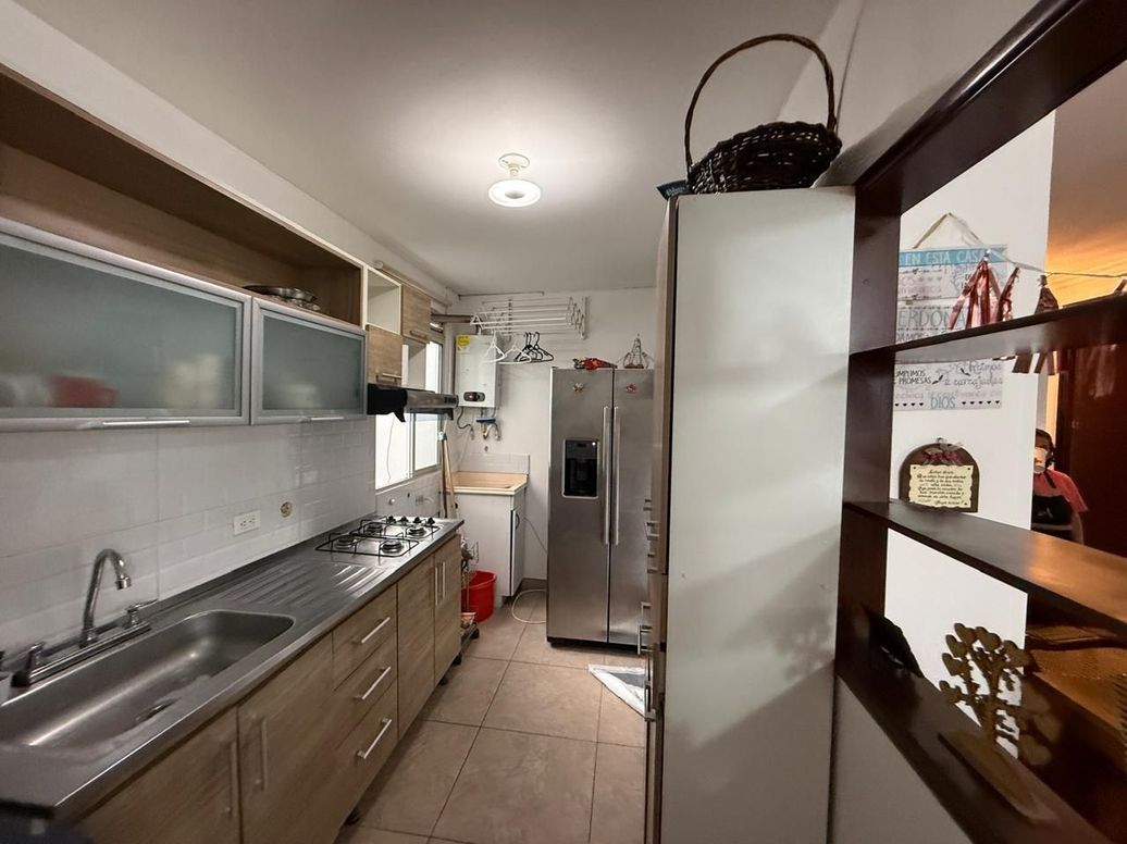 Apartamento de 3 alcobas en venta en Mazurén, Bogotá, 70 m² · foto 9 de 20