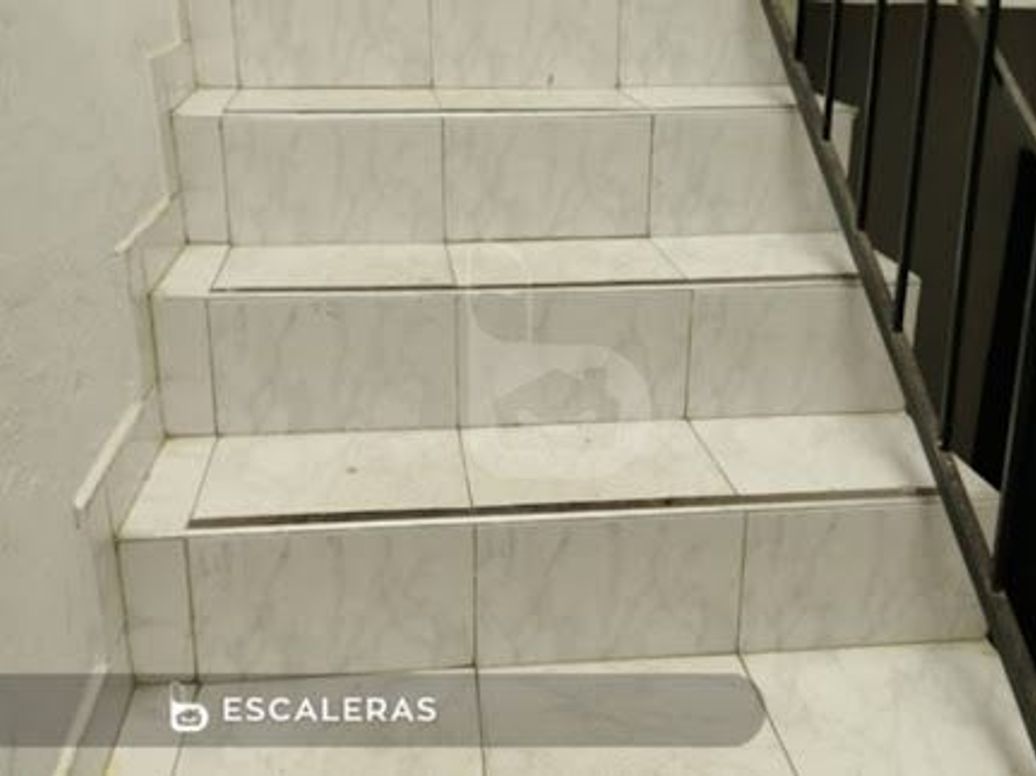 Casa de 10 alcobas en venta en San Pedro De Tibabuyes, Bogotá, 218 m² · foto 8 de 15