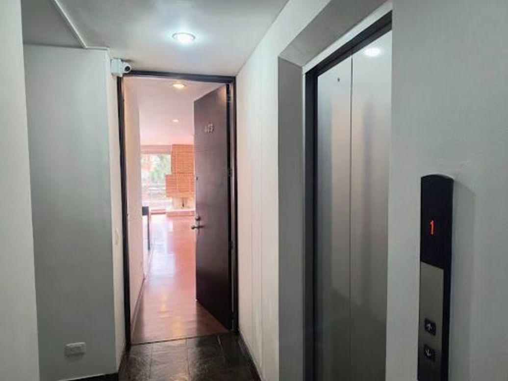 Apartamento de 2 alcobas en venta en Chico, Bogotá, 91 m² · foto 4 de 20