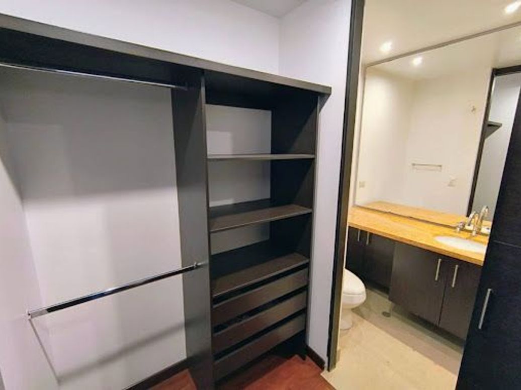Apartamento de 2 alcobas en venta en Chico, Bogotá, 91 m² · foto 17 de 20