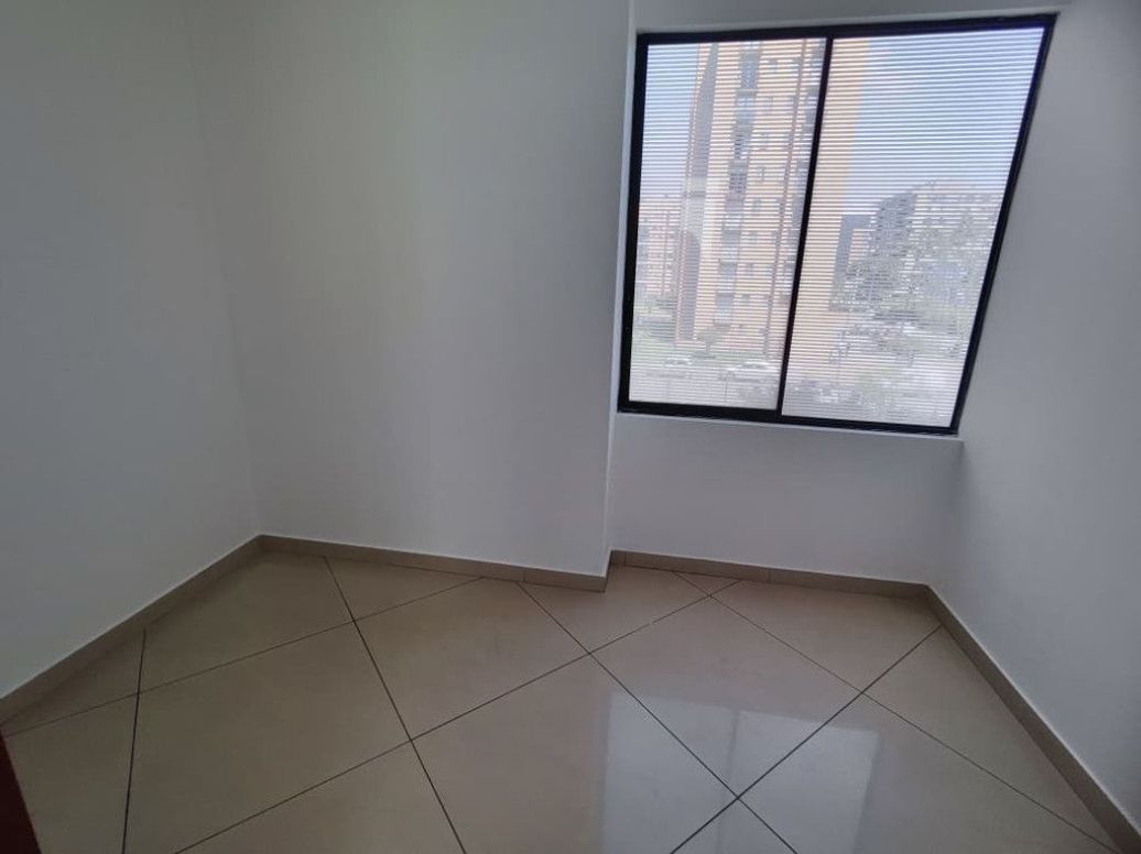 Apartamento de 3 alcobas en venta en Cr. Torres Del Obelisco, Bogotá, 147 m² · foto 15 de 20