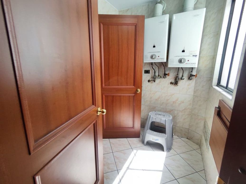 Apartamento de 3 alcobas en venta en Cr. Torres Del Obelisco, Bogotá, 147 m² · foto 14 de 20