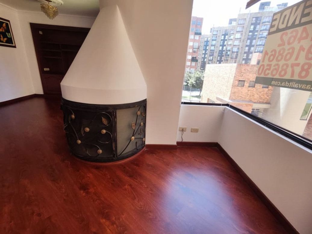 Apartamento de 3 alcobas en venta en Cr. Torres Del Obelisco, Bogotá, 147 m² · foto 7 de 20