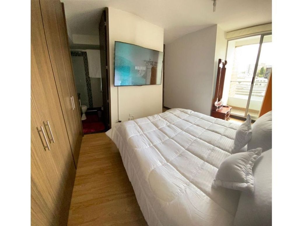 Apartamento en venta en Portales Del Norte, Bogotá · foto 5 de 14