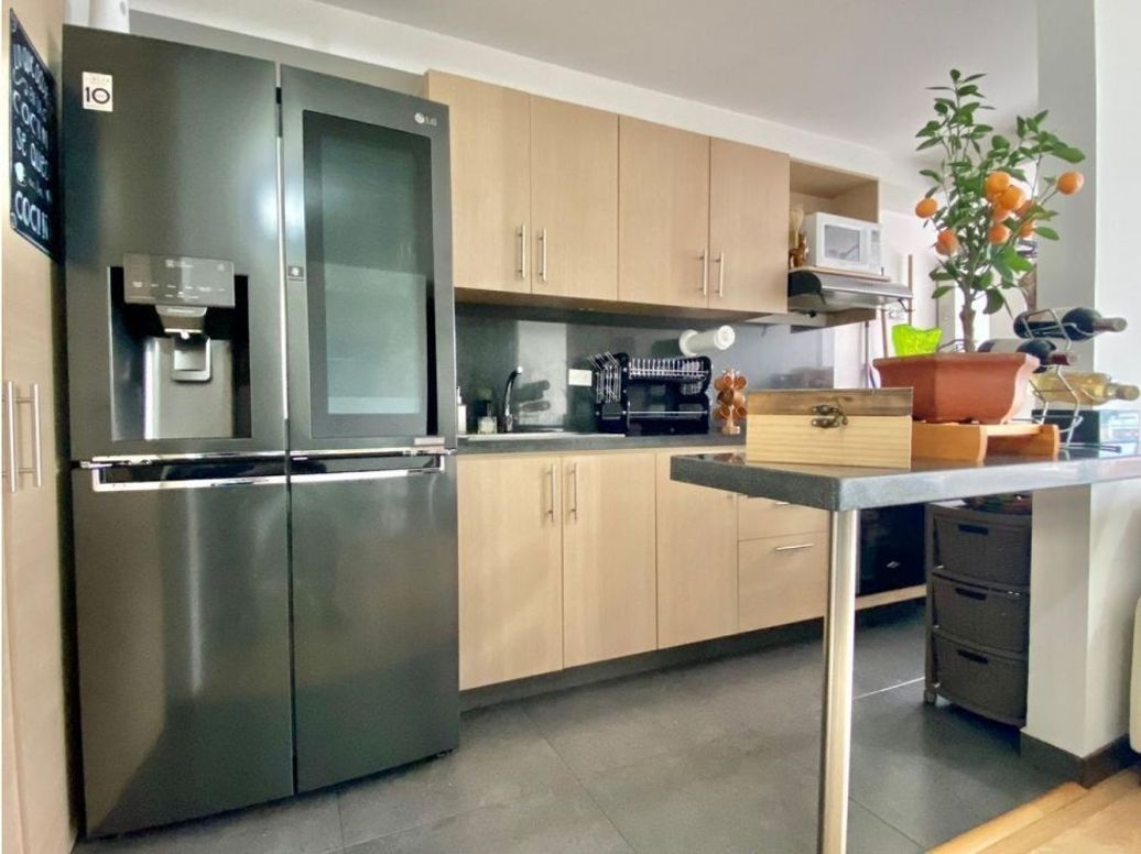 Apartamento en venta en Portales Del Norte, Bogotá · foto 2 de 14