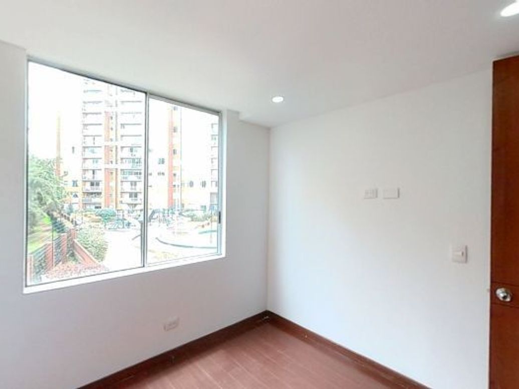 Apartamento de 3 alcobas en venta en San Antonio Nor - Occidental, Bogotá, 84 m² · foto 6 de 9