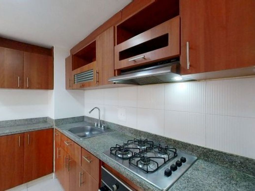 Apartamento de 3 alcobas en venta en San Antonio Nor - Occidental, Bogotá, 84 m² · foto 4 de 9