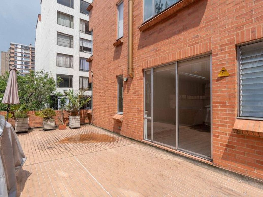 Apartaestudio en venta en Ub. Santa Coloma, Bogotá, 52 m² · foto 6 de 10