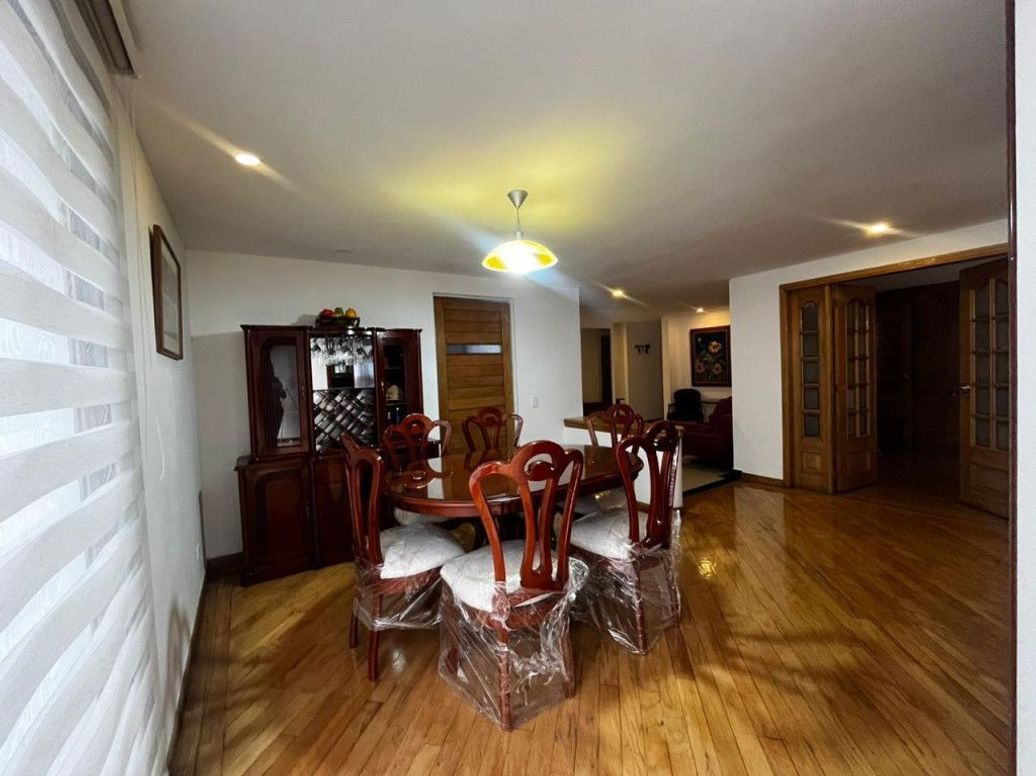 Apartamento en arriendo en Santa Barbara Occidental, Bogotá · foto 2 de 10