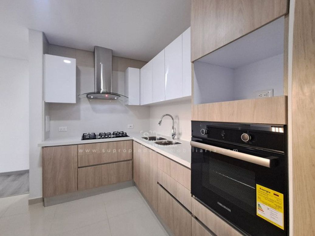 Apartamento de 3 alcobas en venta en San Jose V Sector, Bogotá, 149 m² · foto 6 de 20