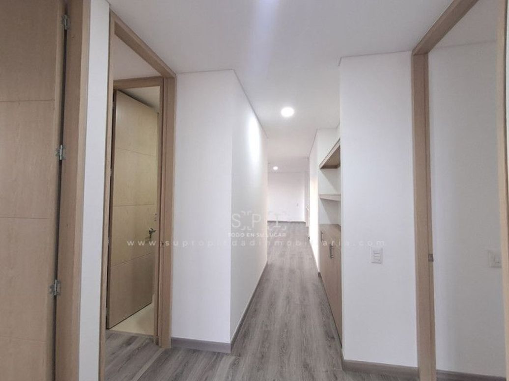 Apartamento de 3 alcobas en venta en San Jose V Sector, Bogotá, 149 m² · foto 9 de 20