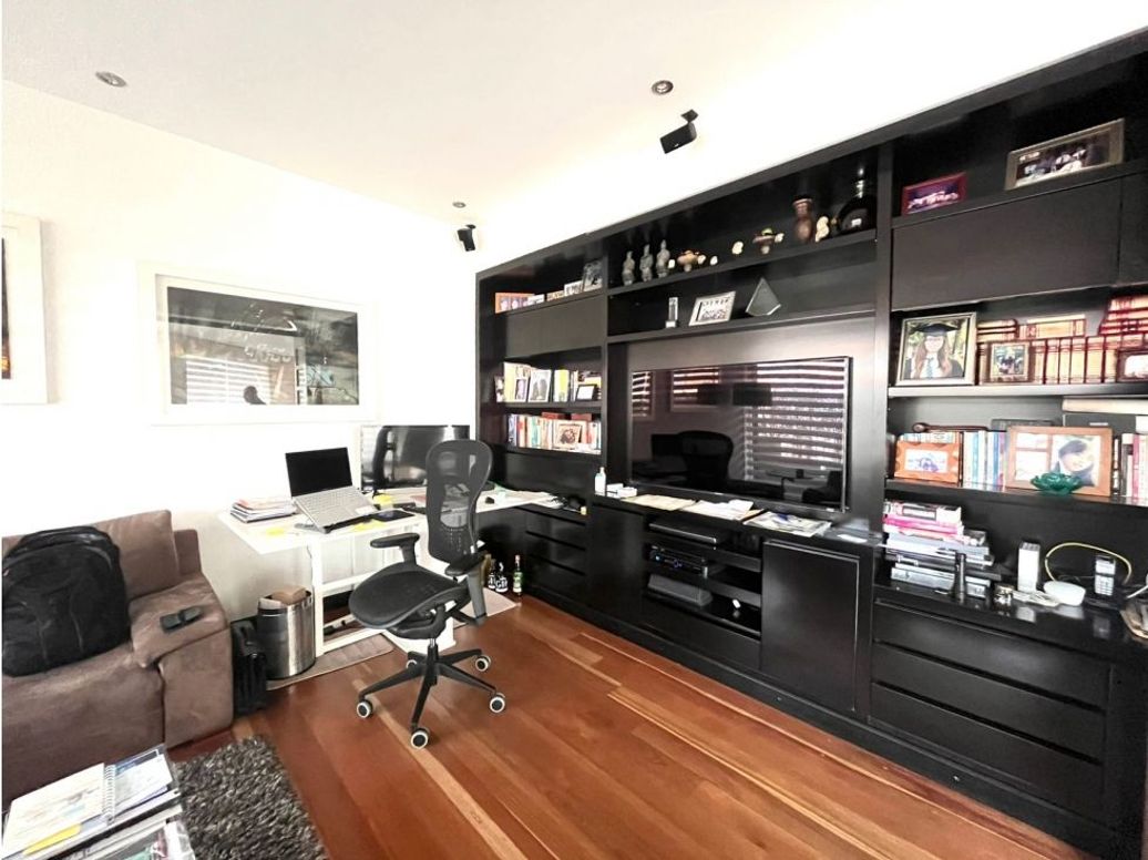 Apartamento de 5 alcobas en venta en Chicó Navarra, Bogotá, 337 m² · foto 12 de 20