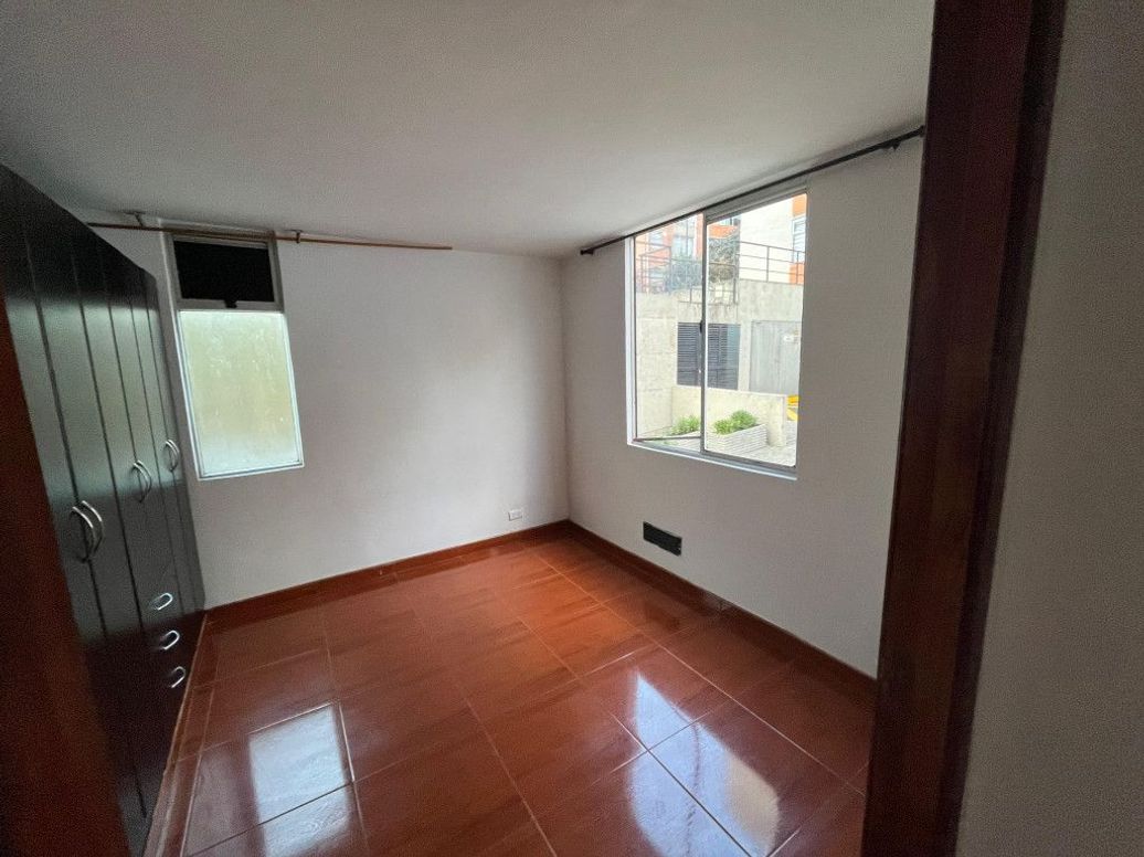 Apartamento de 2 alcobas en venta en Tuna Alta, Bogotá, 41 m² · foto 4 de 7