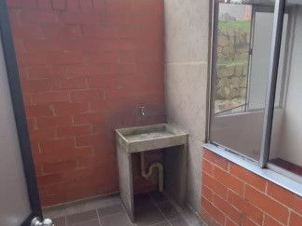 Apartamento de 2 alcobas en venta en Tuna Alta, Bogotá, 41 m² · foto 7 de 7