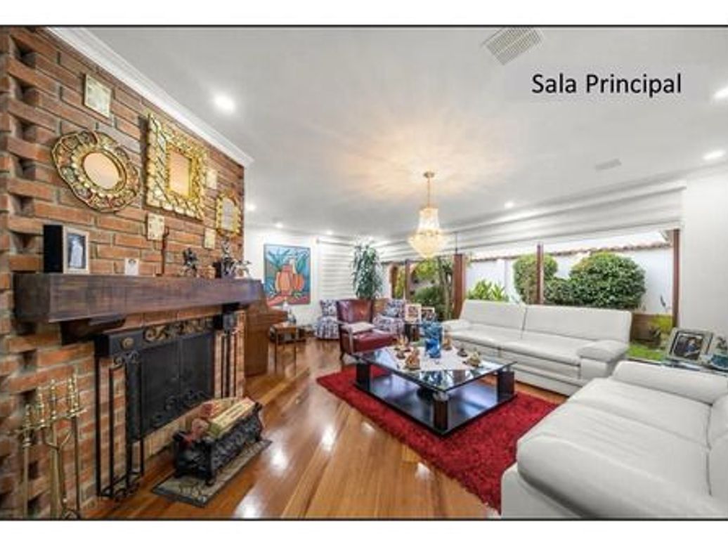 Casa de 5 alcobas en venta en Santa Barbara Alta, Bogotá, 450 m² · foto 4 de 20