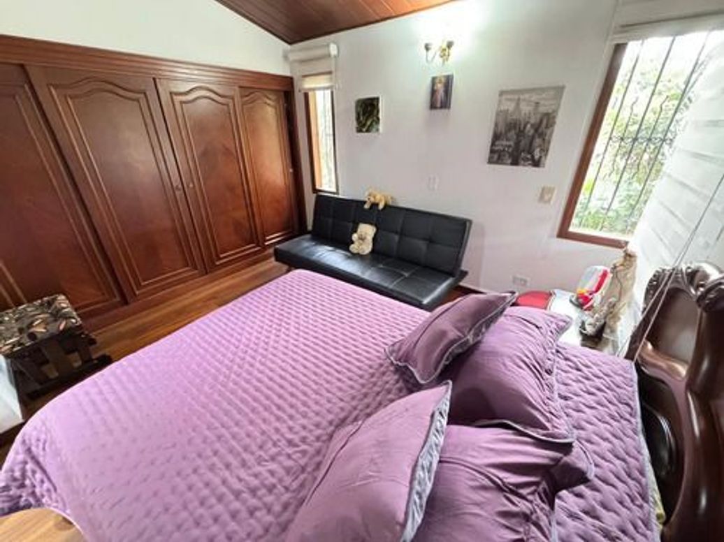 Casa de 5 alcobas en venta en Santa Barbara Alta, Bogotá, 450 m² · foto 18 de 20
